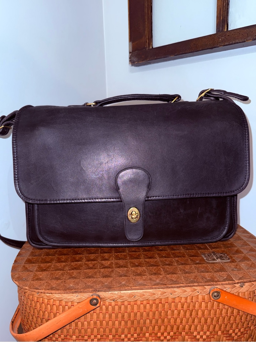 Vintage Coach Metropolitan Brief - Picture 2 of 16